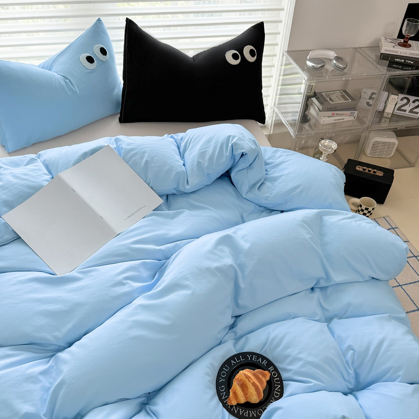 3Pcs Blue Eye Embroidery Printed Quilt Duvet Cover Bedding Set