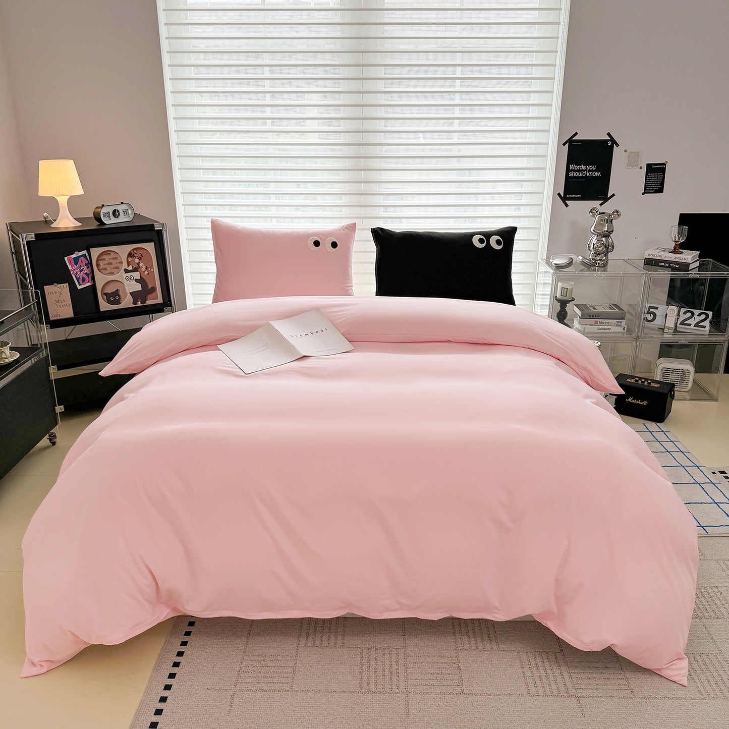 3Pcs Pink Eye Embroidery Printed Quilt Duvet Cover Bedding Set