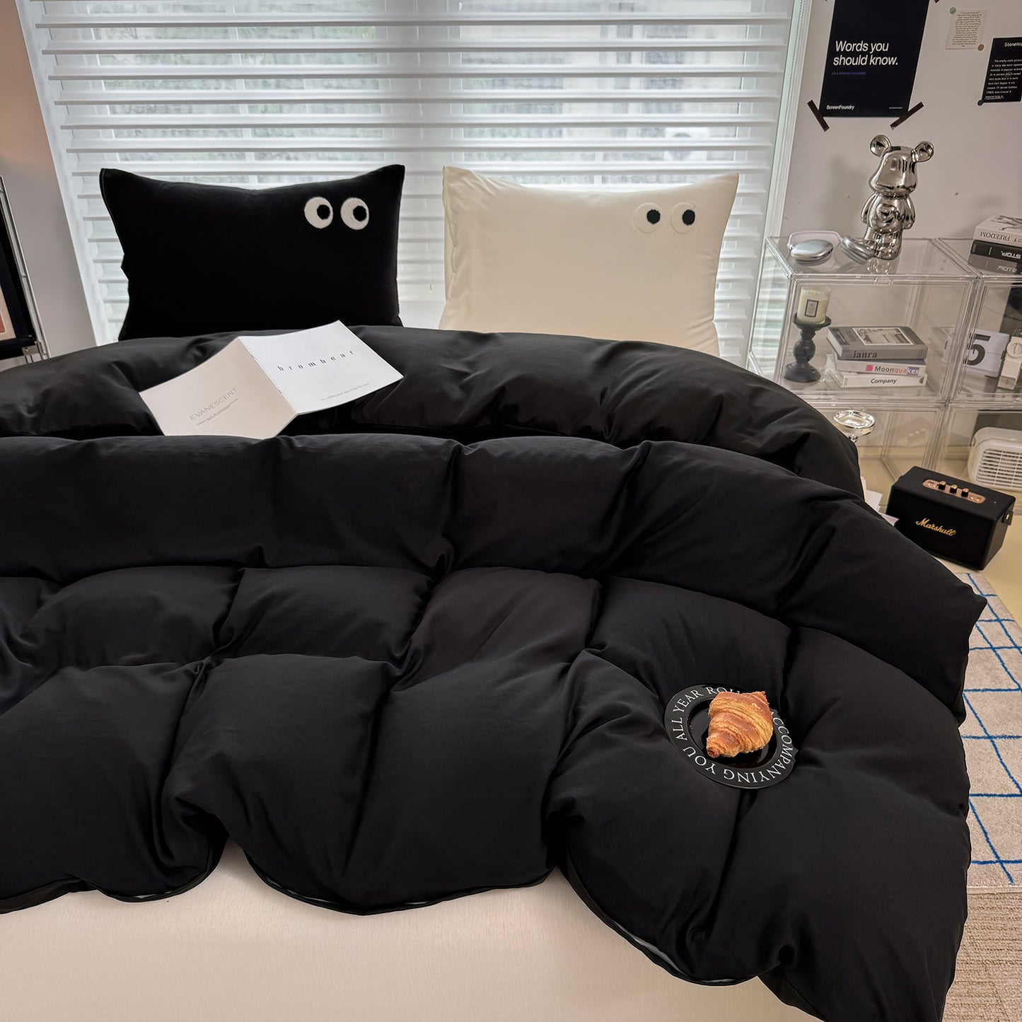 3Pcs Black Eye Embroidery Printed Quilt Duvet Cover Bedding Set
